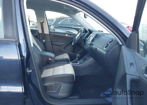 2016 Volkswagen Tiguan R-Line/S/Se/Sel из США, поврежденный, VIN WVGAV7AX0GWB78006